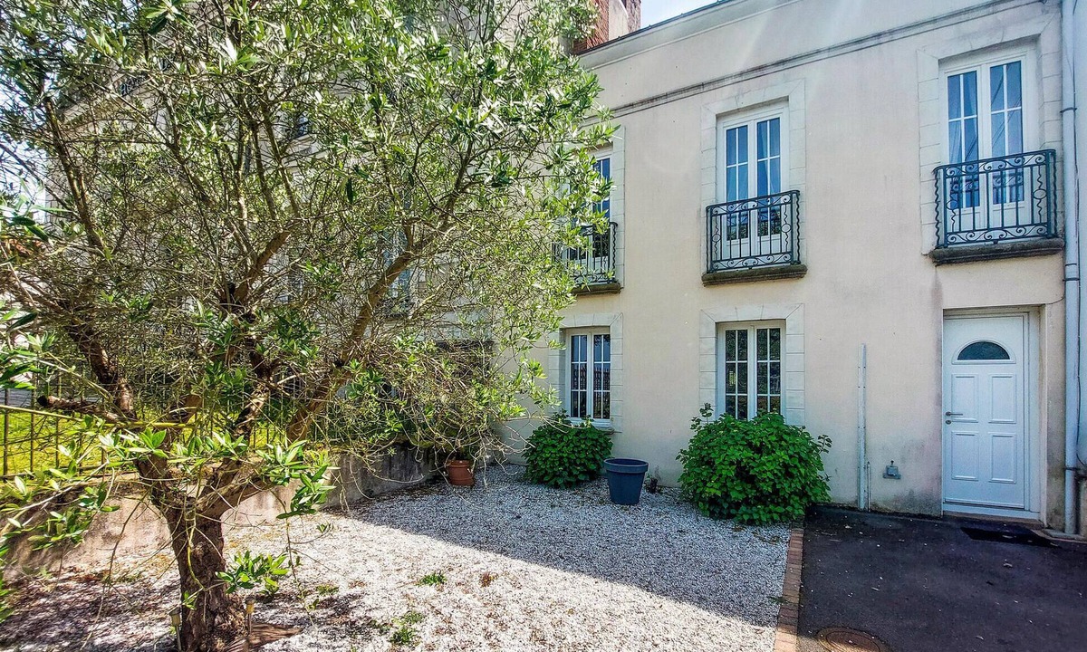 Paimboeuf House | 4 bedroom amazing home in Paimboeuf