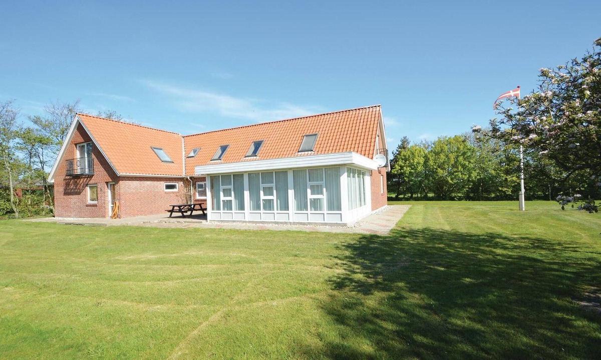 Sonderho House | 4 bedroom amazing home in Ribe
