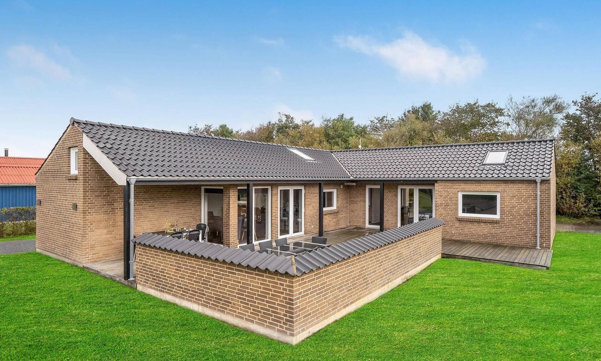 Vinderup House | 4 bedroom awesome home in Vinderup