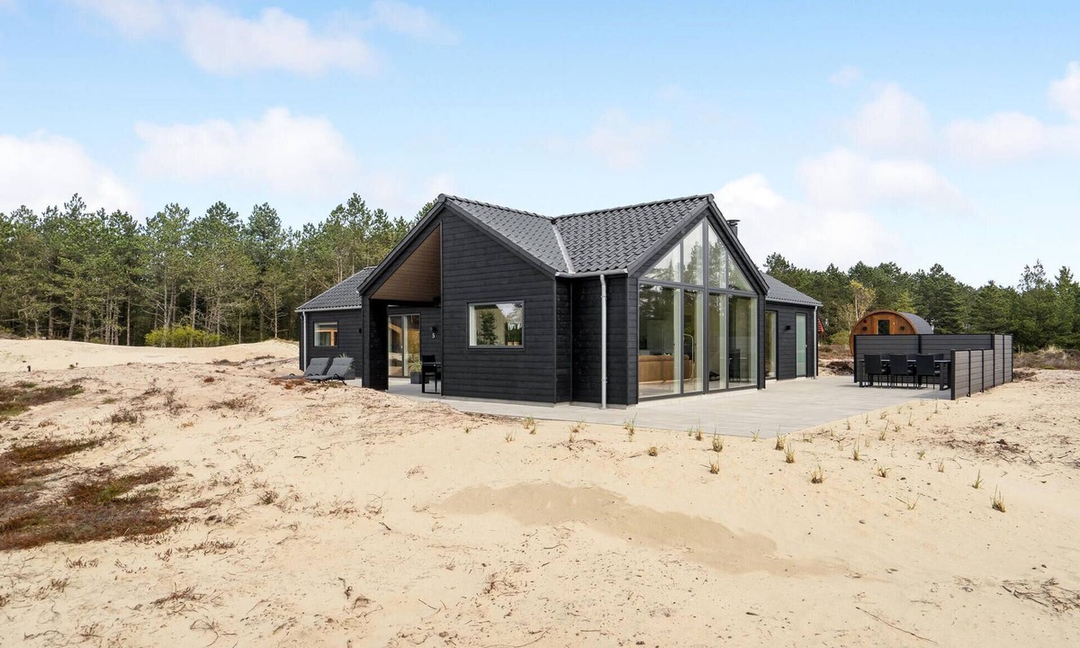 Rømø Kirkeby House | 4 bedroom awesome home in Rømø