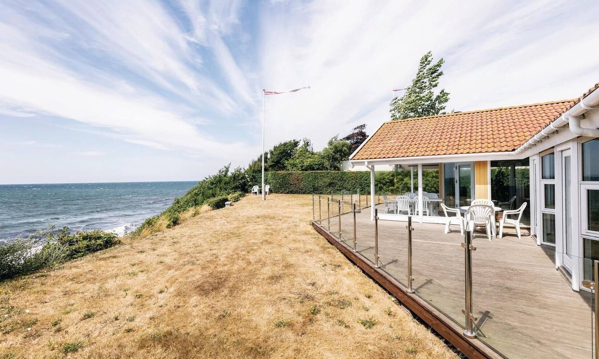 Ronne House | 4 bedroom awesome home in Rønne