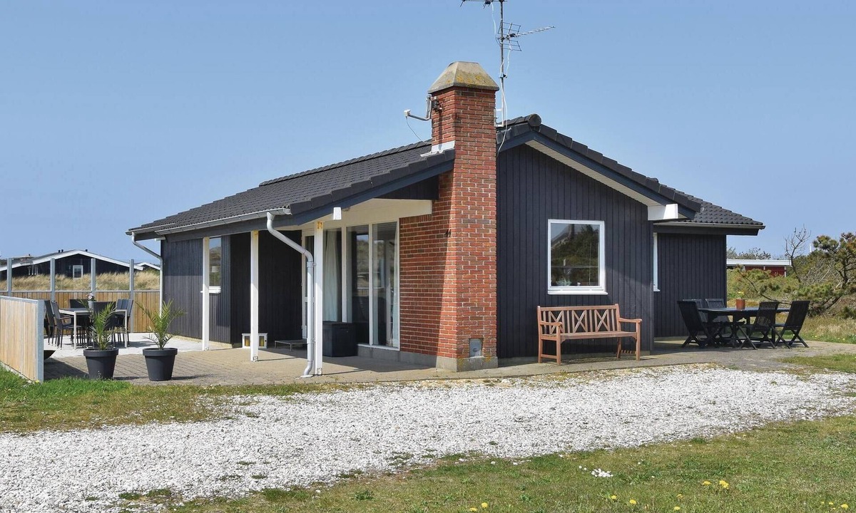 Sondervig House | 4 bedroom beach front home in Ringkøbing
