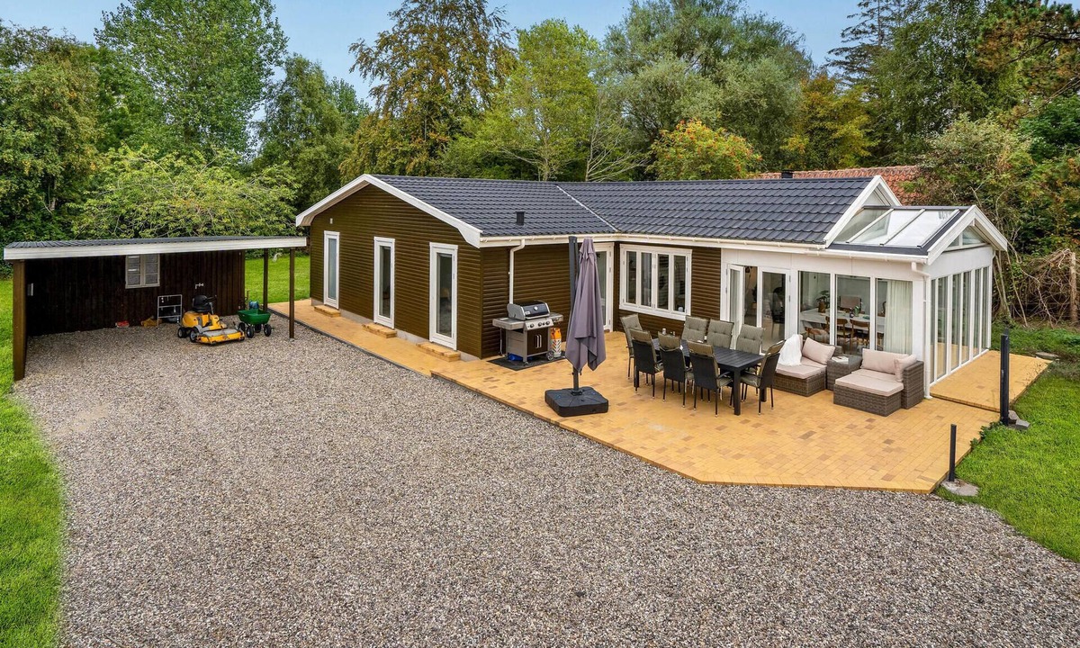 Kegnæshøj House | 4 bedroom beach front home in Sydals