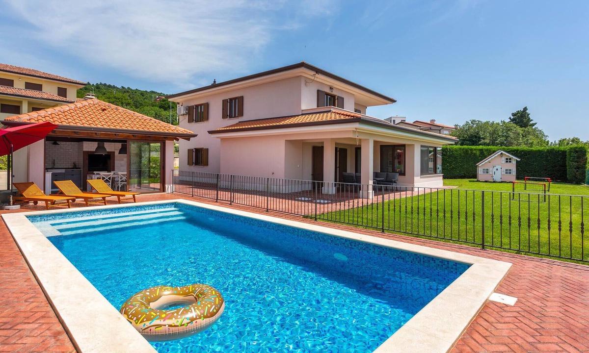 Sodici House | 4 bedroom beautiful home in Kostrena