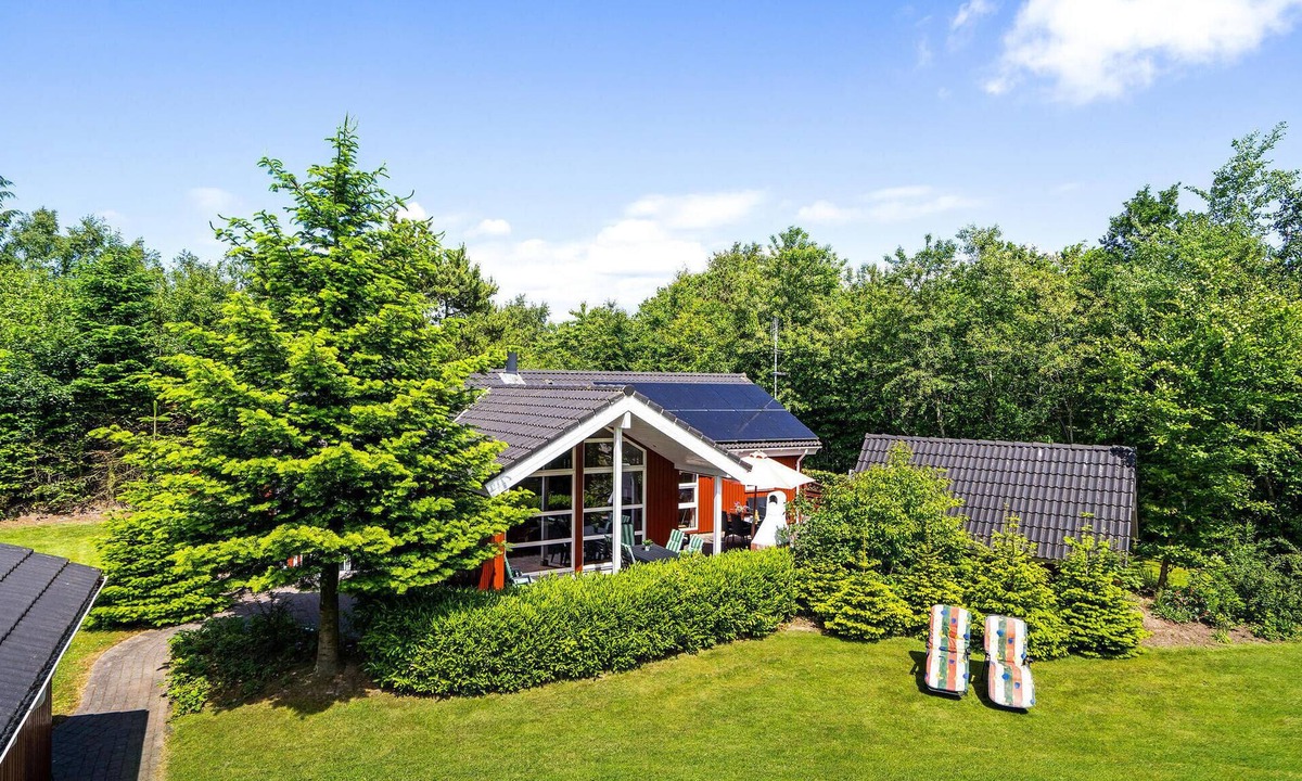 Jegum House | 4 bedroom beautiful home in Oksbøl