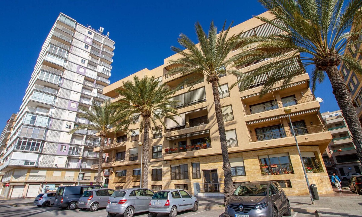 Santa Pola Apartment | 4 bedroom cozy apartment in Santa Pola