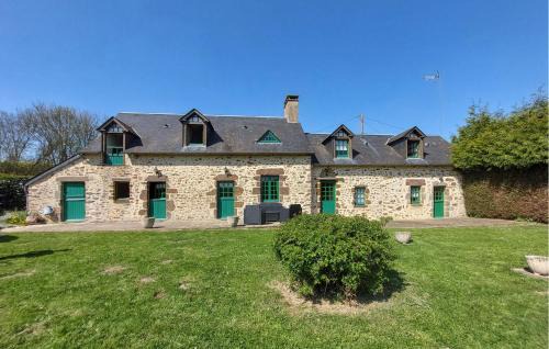 Mont-Saint-Jean House | 4 Bedroom Cozy Home In Mont-Saint-Jean