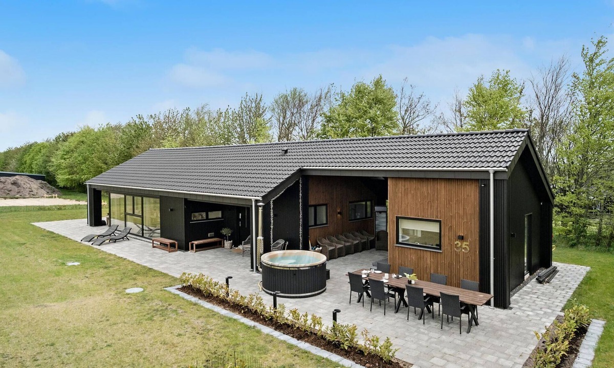 Nørre Hurup House | 4 bedroom cozy home in Hadsund