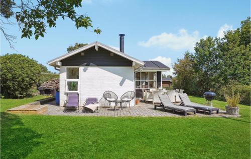 Saksild Strand House | 4 Bedroom Cozy Home In Odder