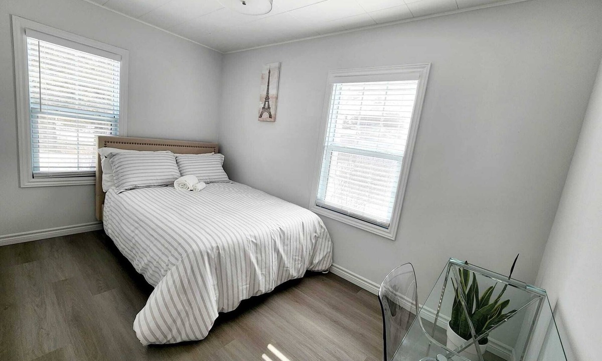 Sault Ste. Marie House | 4 Bedroom Dream, No Place like Soo Villa