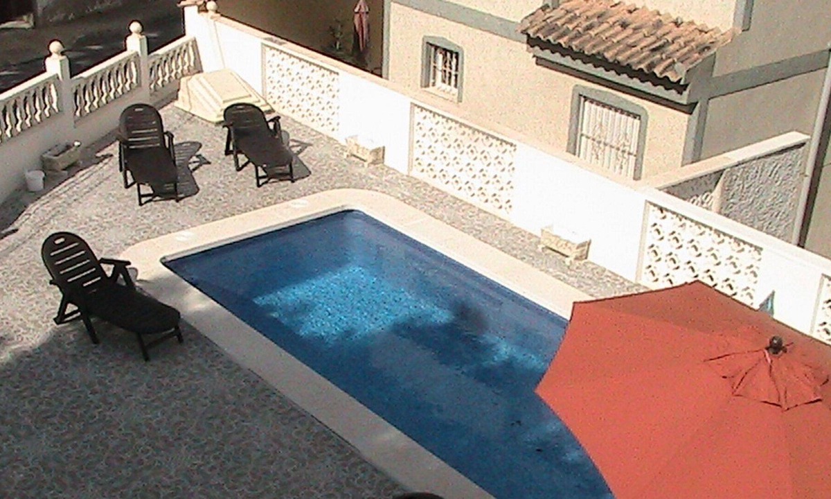 San Miguel de Salinas Villa | 4 Bedroom Villa with Private Swimming Pool