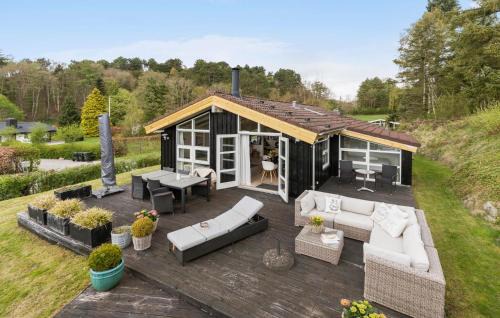 Lyngsbæk Strand House | 4 Bedroom Gorgeous Home In Ebeltoft