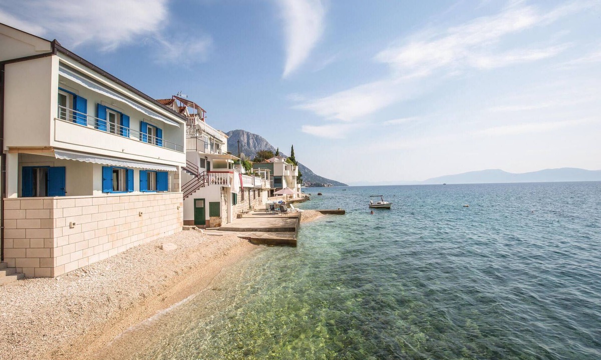 Brist House | 4 bedroom gorgeous home in Brist