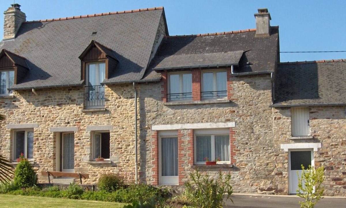 La Bouexiere House | 4 bedroom house in a quiet countryside Rennes