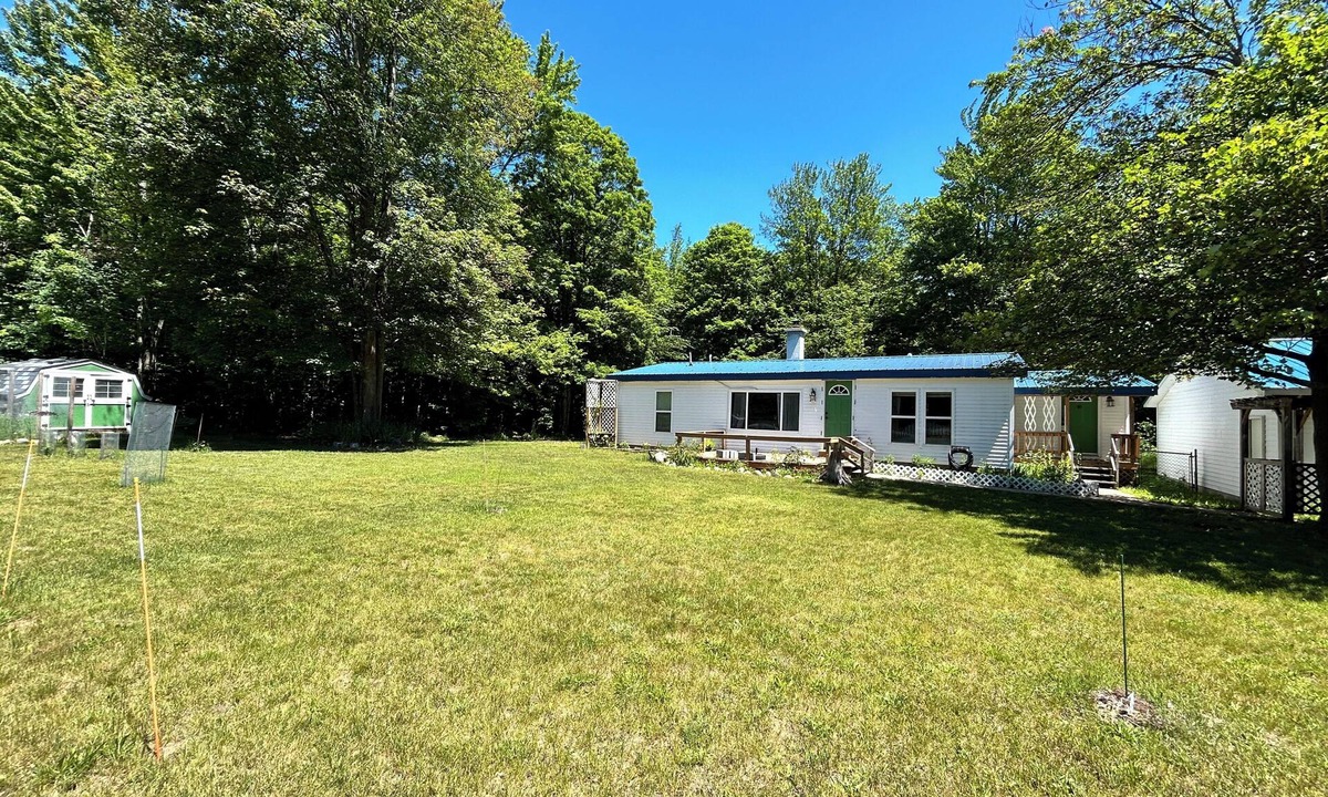 Charlevoix House | 4-bedroom house in peaceful Charlevoix