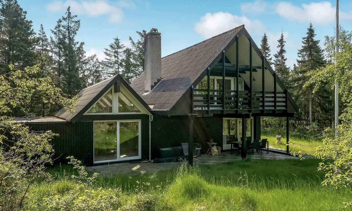 Blavand Strand House | 4 bedroom lovely home in Blåvand
