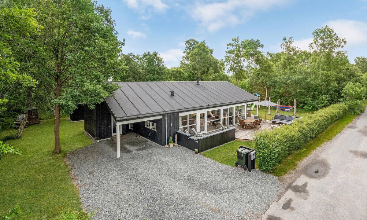Grena Strand House | 4 bedroom lovely home in Grenaa