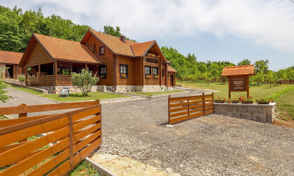 Otocac House | 4 bedroom lovely home in Otocac
