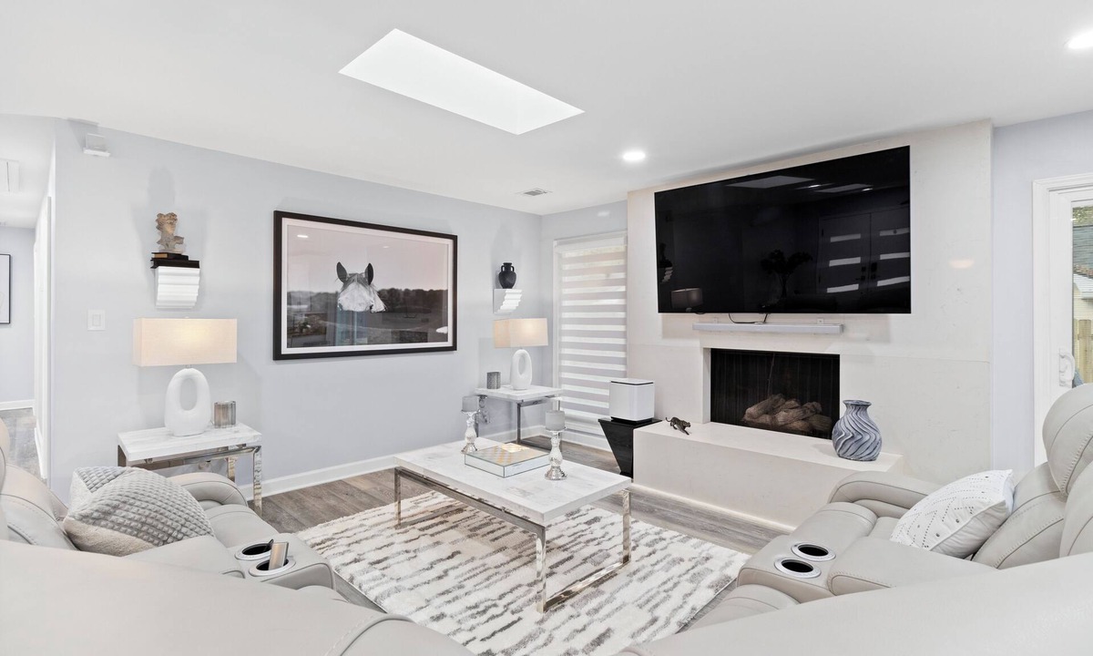 Peachtree City House | 4 bedroom Luxury House in Family-friendly Peachtree City with Golf-cart Option