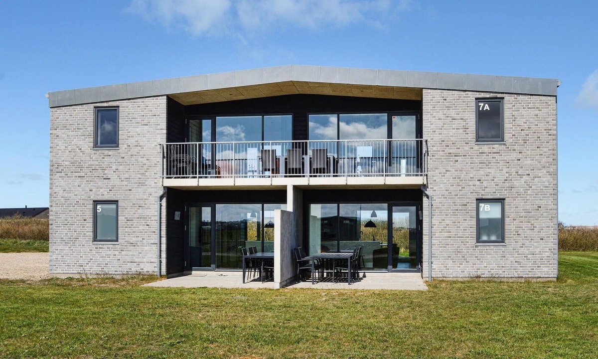 Sondervig Apartment | 4 bedroom nice apartment in Ringkøbing