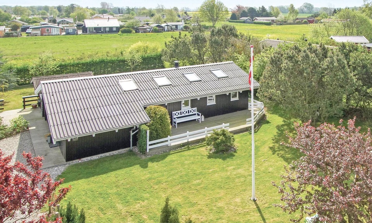 Hasmark Strand House | 4 bedroom nice home in Otterup