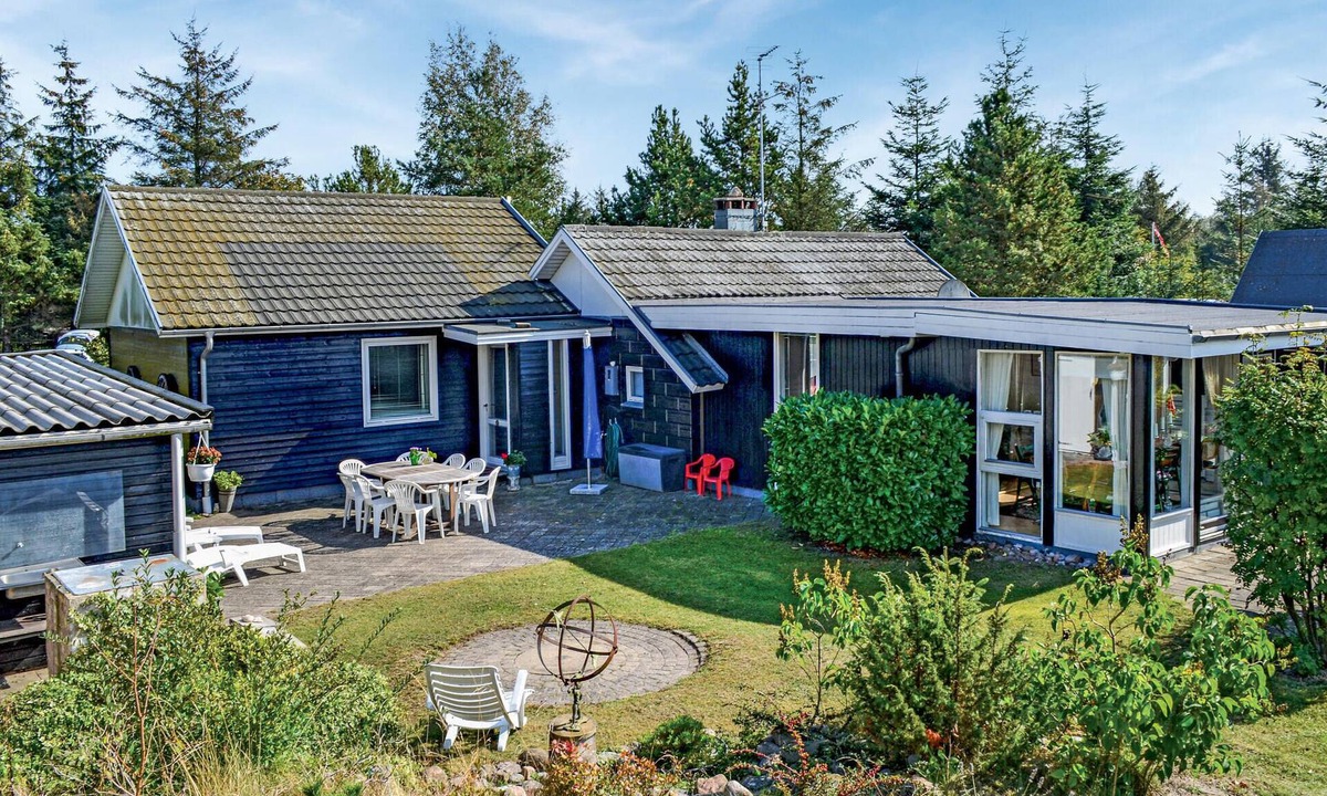 Ebeltoft House | 4 bedroom pet friendly home in Ebeltoft