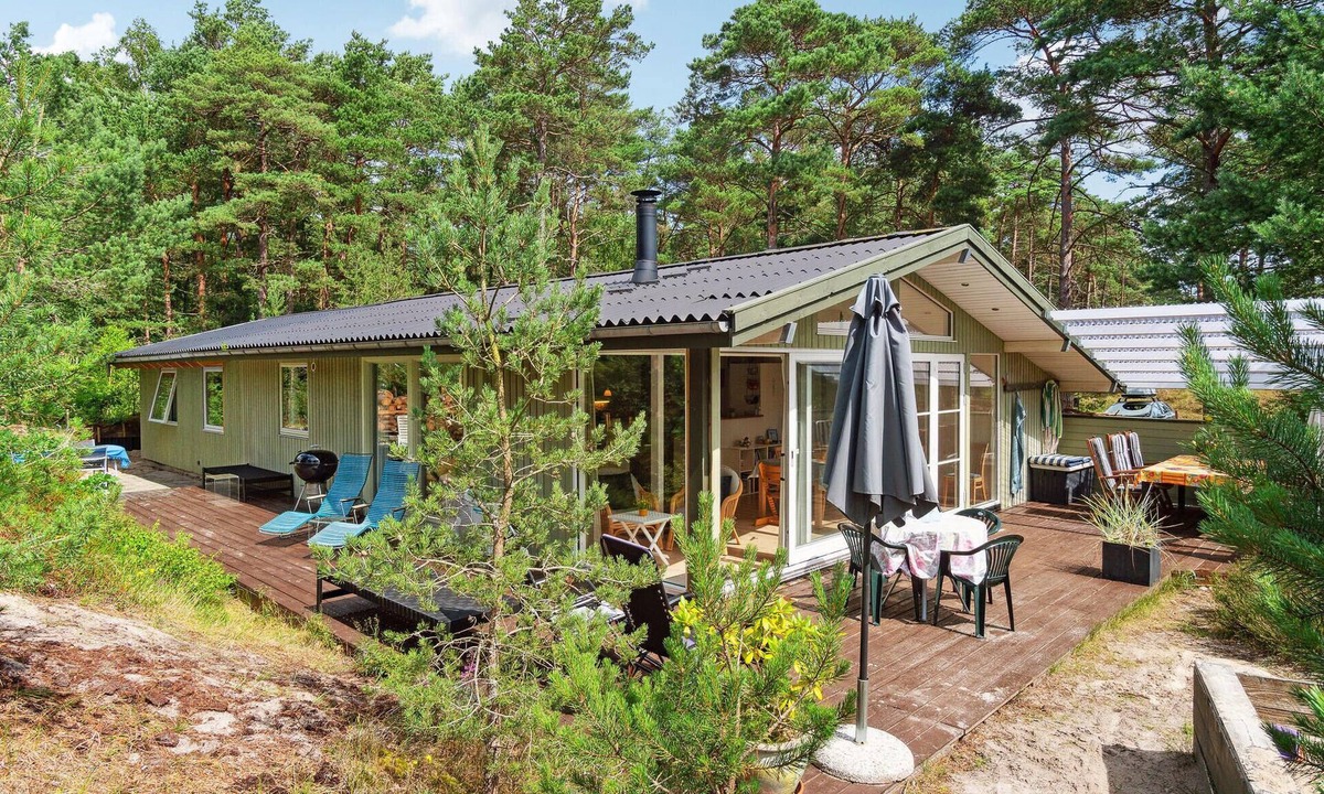Dueodde House | 4 bedroom pet friendly home in Nexø