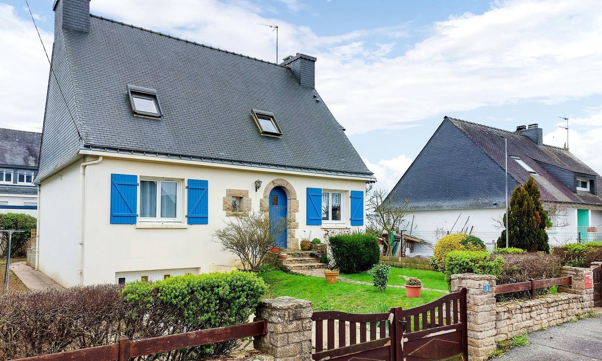 Hennebont House | 4 bedroom stunning home in Hennebont