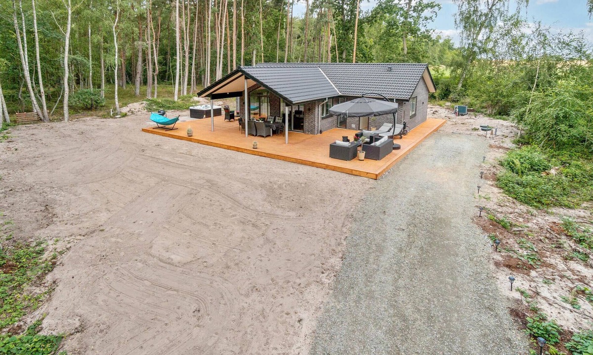 Spidsegard House | 4 bedroom stunning home in Nexø