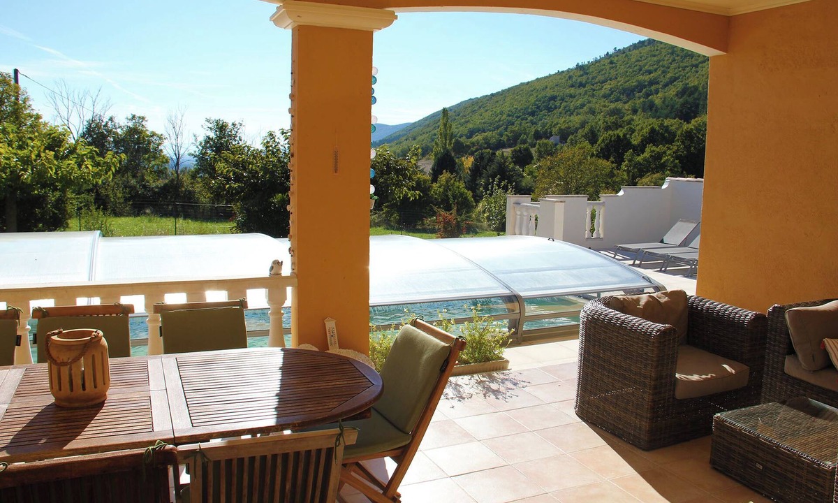 Saumane House | 4-bedroom villa with covered swimming pool, countryside views