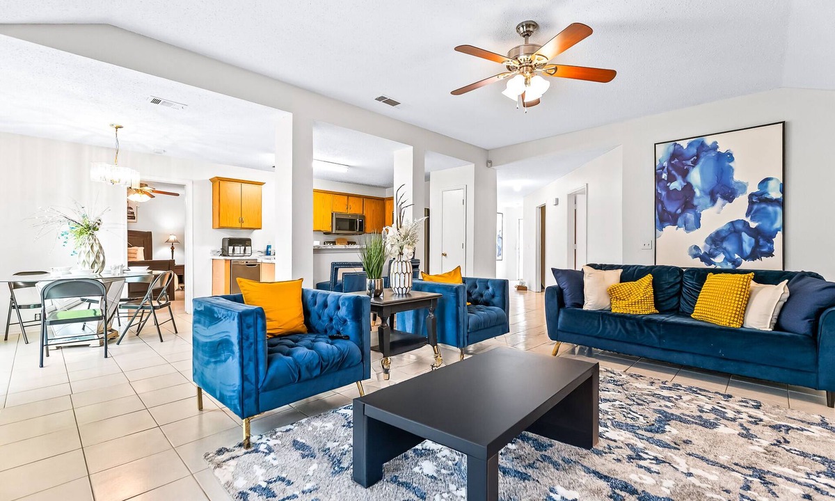 Buckner Terrace - Everglade Park House | 4 bedrooms, 2 bathrooms n