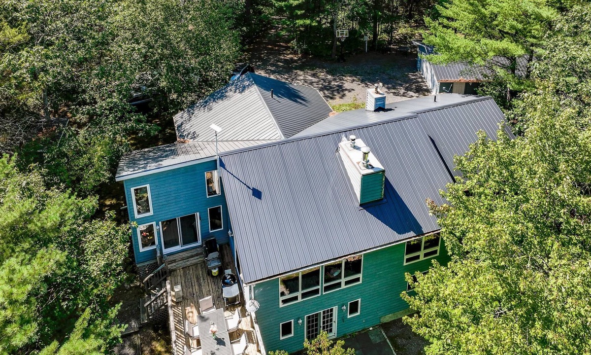 Gravenhurst Cottage | 4 bedrooms, 3 baths, Silver Lake, Gravenhurst, Newly Renovated!