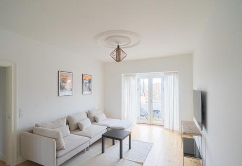 Hellerup Apartment | 4-BR apartment with a balcony in Hellerup - 182