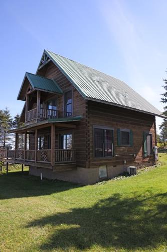 Edray House | 4 BR: Timbers #1 Stand alone Cabin