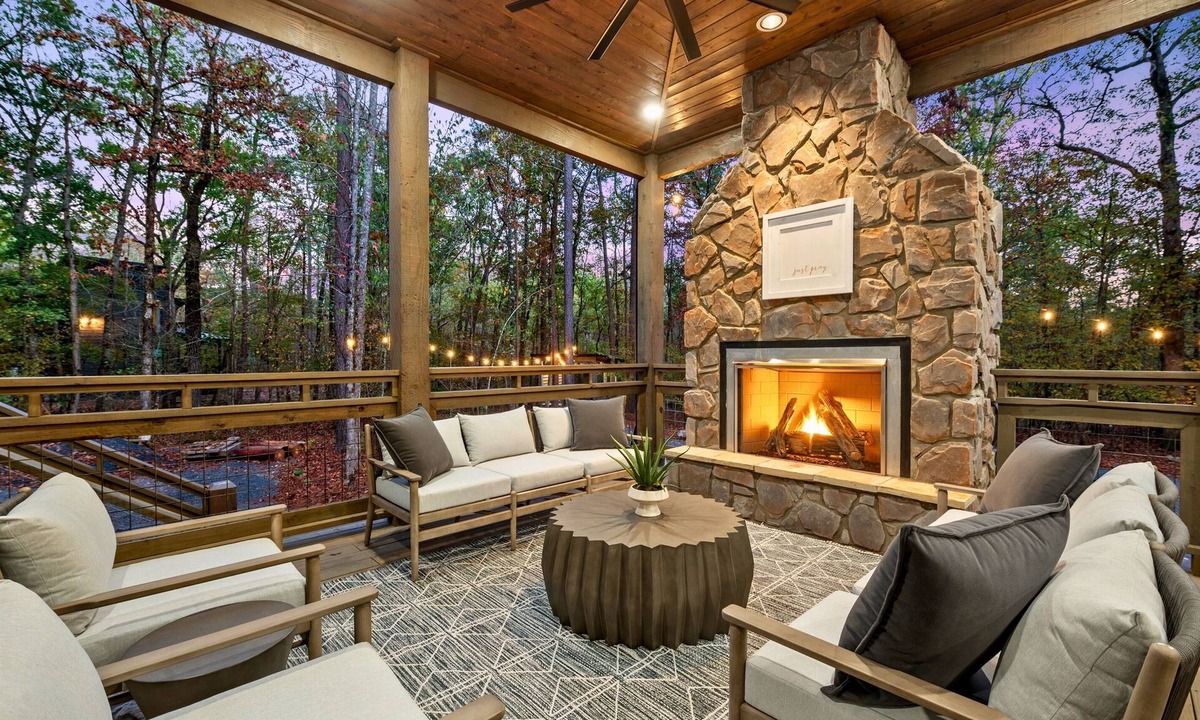 Broken Bow Cabin | 4 Cabins | Creek | Games | 20 Bedrooms | Sleeps 66