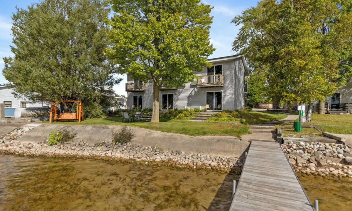Lake City Apartment | 4 Compact Combined Family Studios