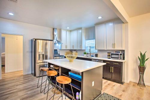 Cedar Crest House | 4 Mi to Dtwn Dallas: Home w/Fire Pit + Gazebo