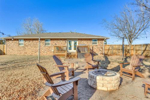 Guthrie House | 4 Mi to Dtwn Guthrie: Family Home w/Fire Pit!