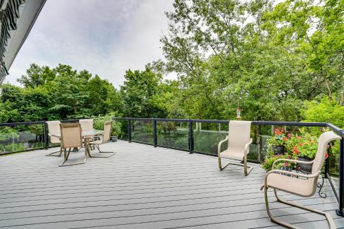 Lawrenceburg House | 4 Mi to Dtwn: Ohio River Valley Home w/Deck!