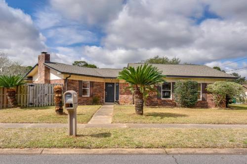 Wright House | 4 Mi to Garniers Beach Park: Home w/Private Pool!