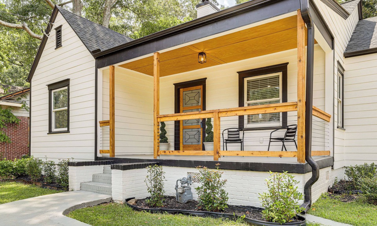 Sylvan Hills House | 4 Mi to Int’l Soccer & Dtwn Fun: Modern ATL Home