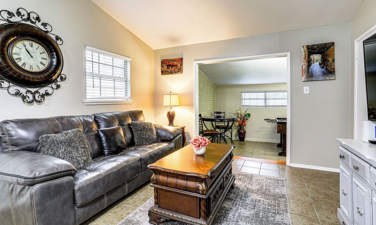 South Baton Rouge House | 4 Mi to LSU Campus! Inviting Home Near Trails