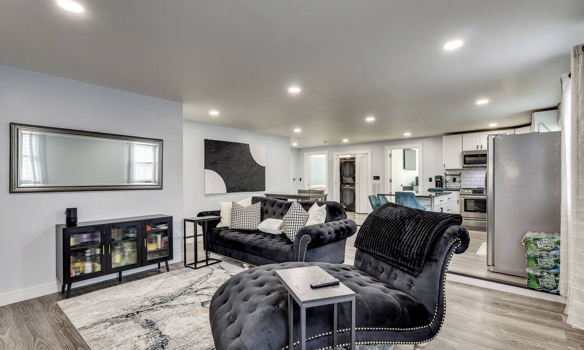 Wallington House | 4 Mi to MetLife Stadium: Modern Retreat!