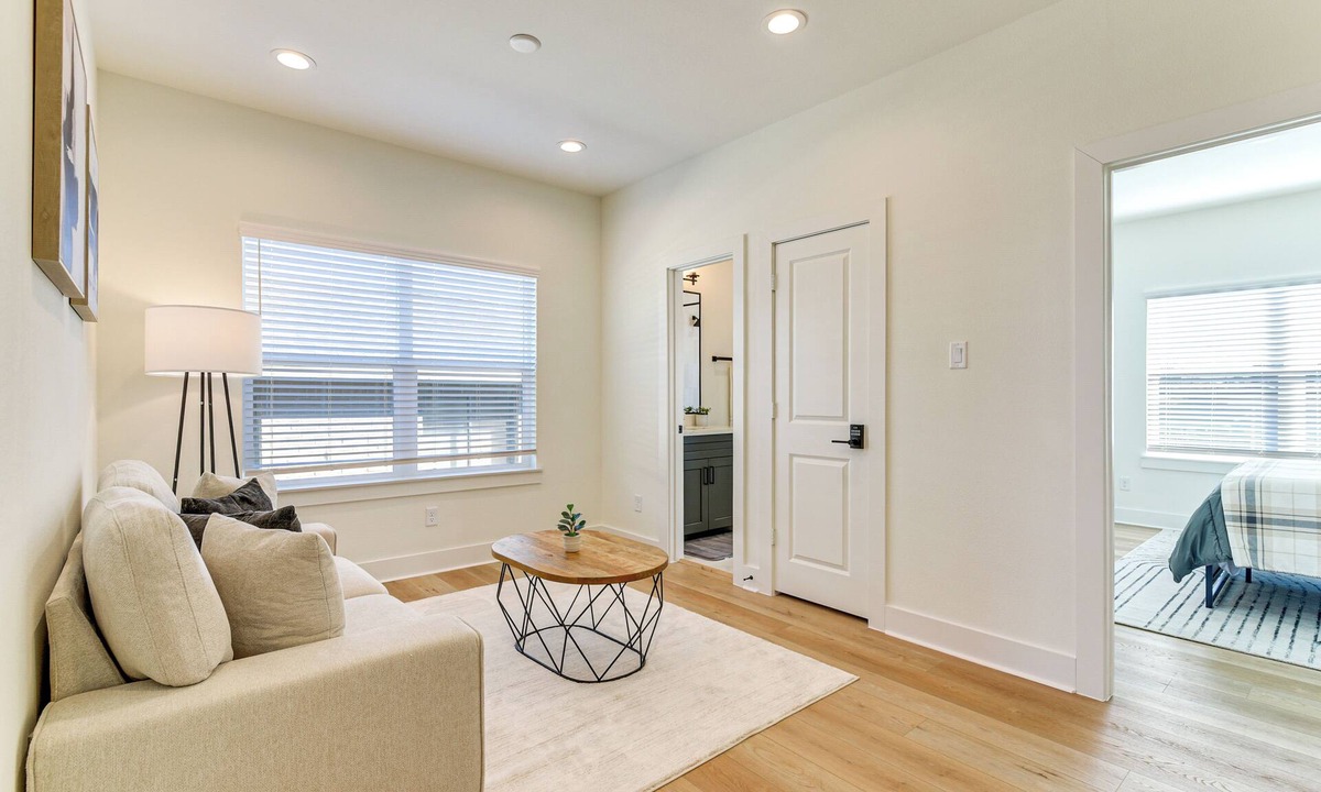 OST - South Union Cottage | 4 Mi to NRG Stadium: Modern Group Retreat