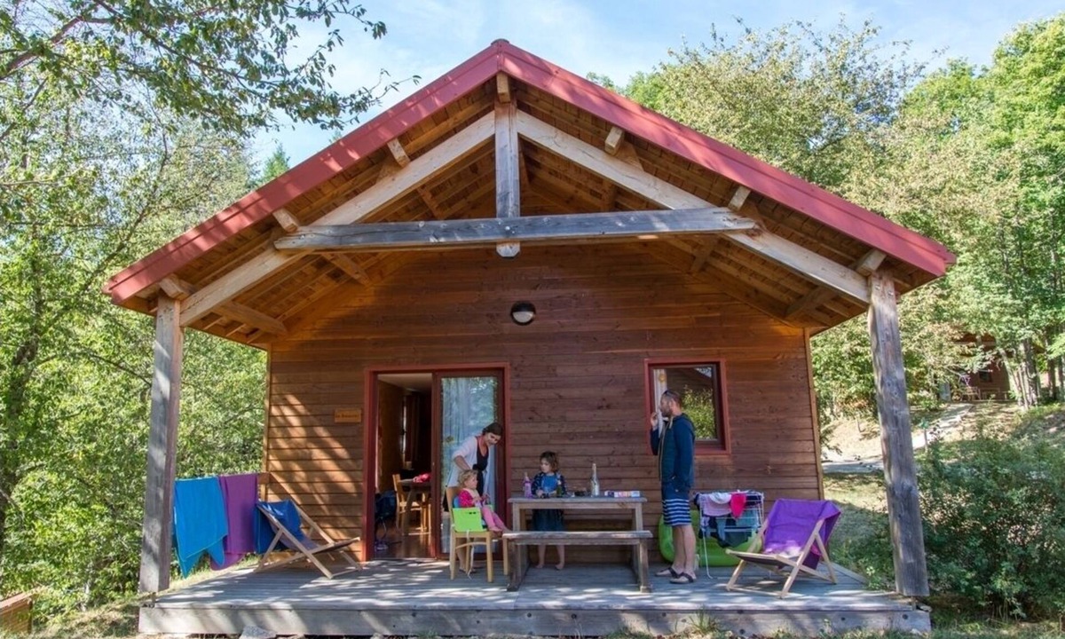 Pourcharesses Ski Chalet | 4-person chalet on Lac de Villefort