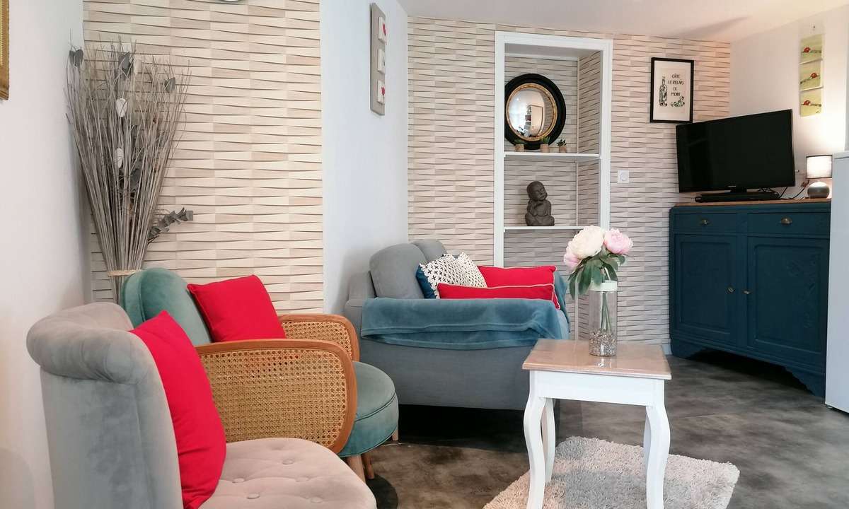 Faye-d'Anjou House | 4-person gîte with spa and sauna near Angers