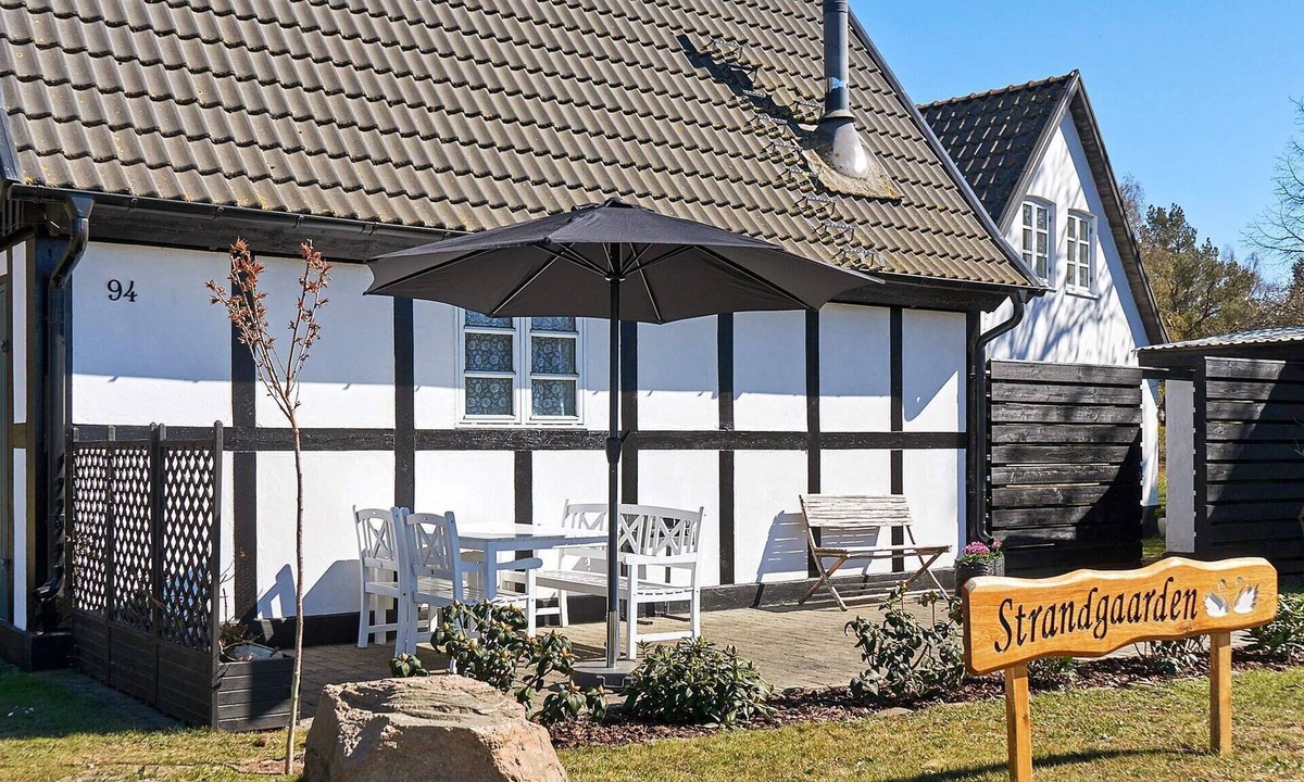Boderne House | 4 person holiday home in Aakirkeby