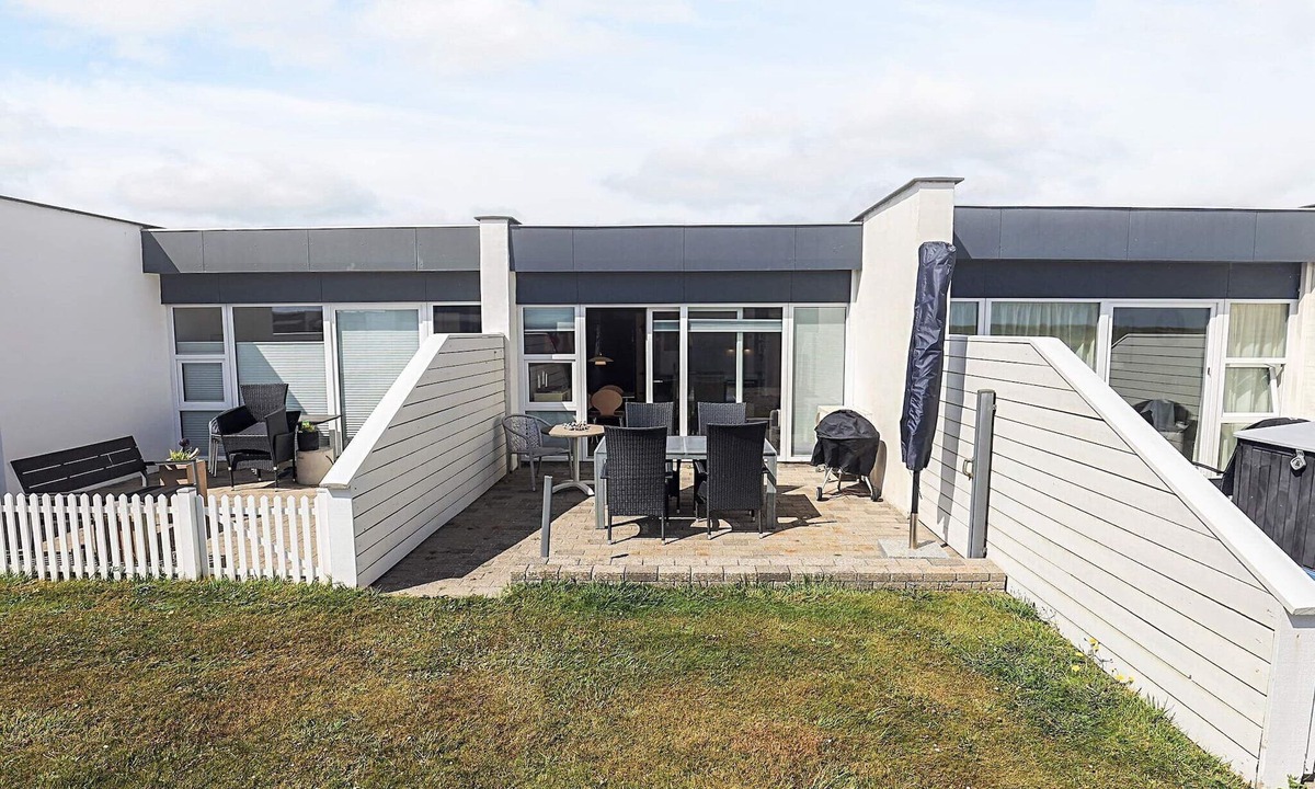 Agger House | 4 person holiday home in Vestervig