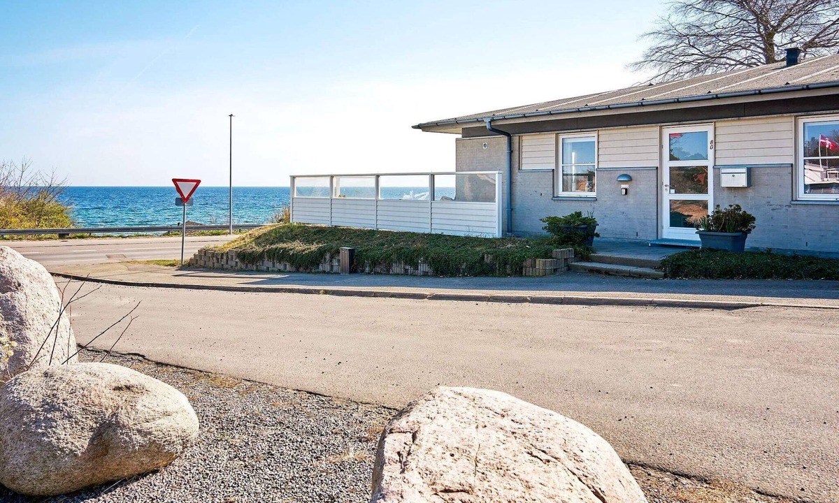 Sandkaas House | 4 person holiday home in Allinge-By Traum