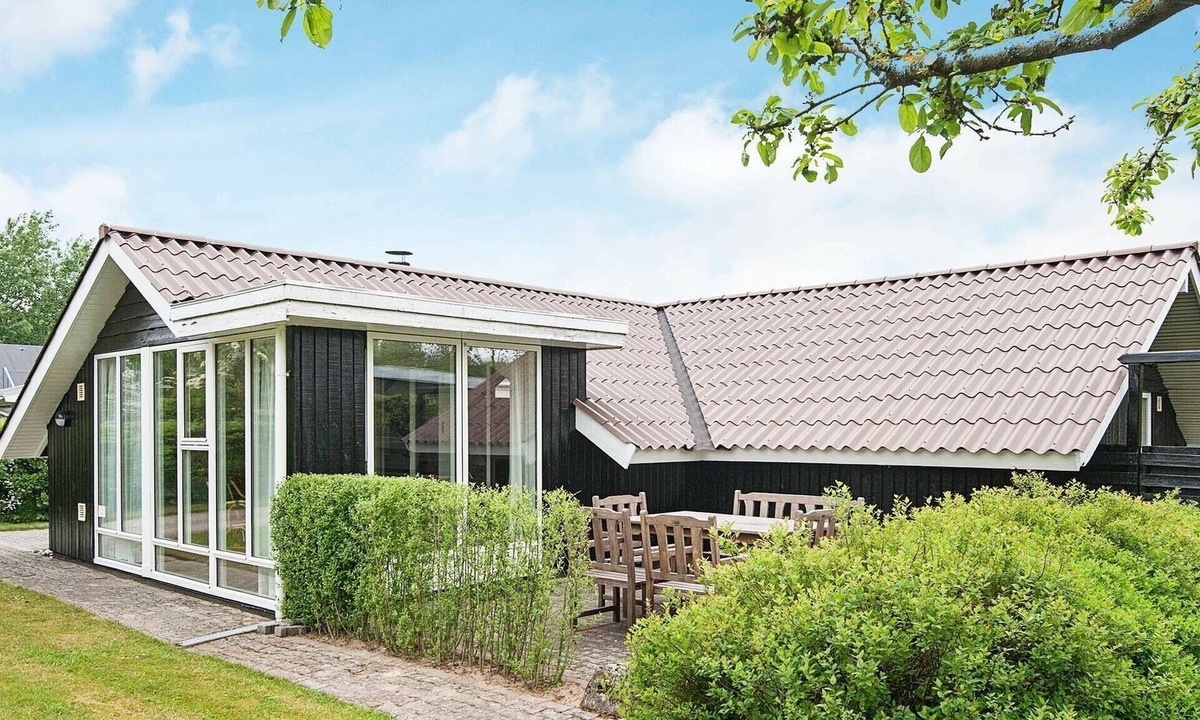 Sjaelborg House | 4 person holiday home in Esbjerg V
